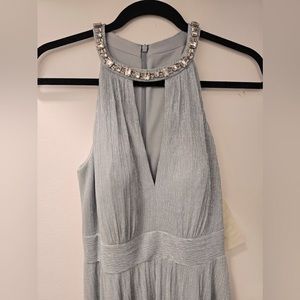 ELIZA J. Size 6. Perfect 4 weddings/formal events. Light weight, flattering fit!